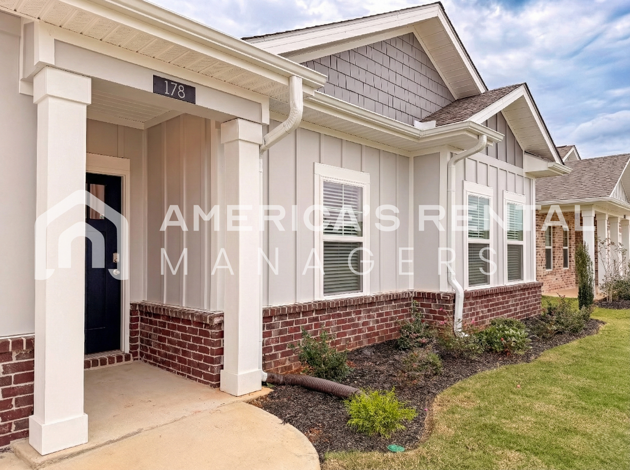 178 Foundry St - Photo 2 of 45