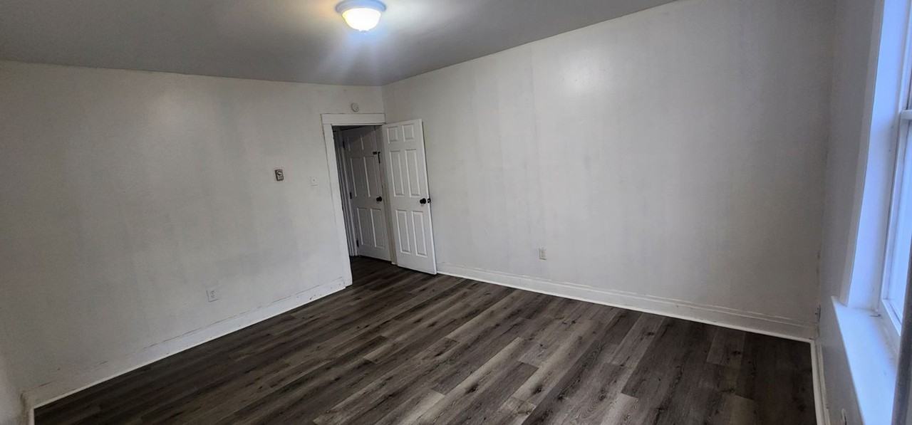 152 Elizabeth - Photo 5 of 14