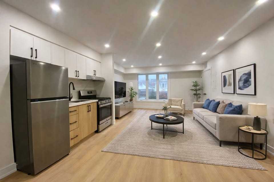 462 Northcliffe Boulevard #1 - Photo 2 of 9