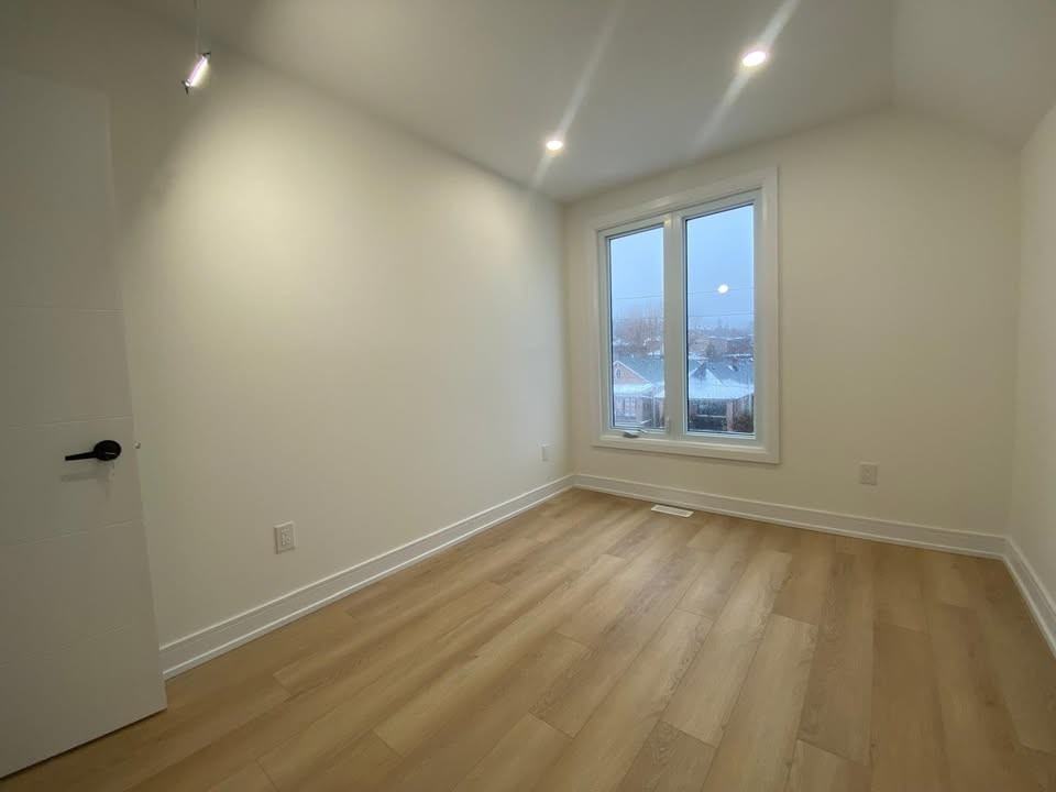 462 Northcliffe Boulevard #1 - Photo 6 of 9