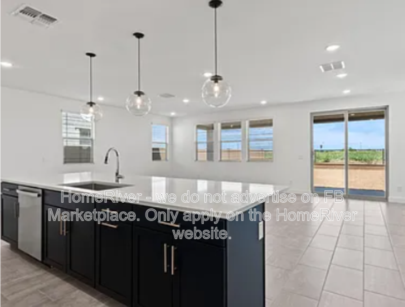 8024 W Griswold Rd - Photo 4 of 26