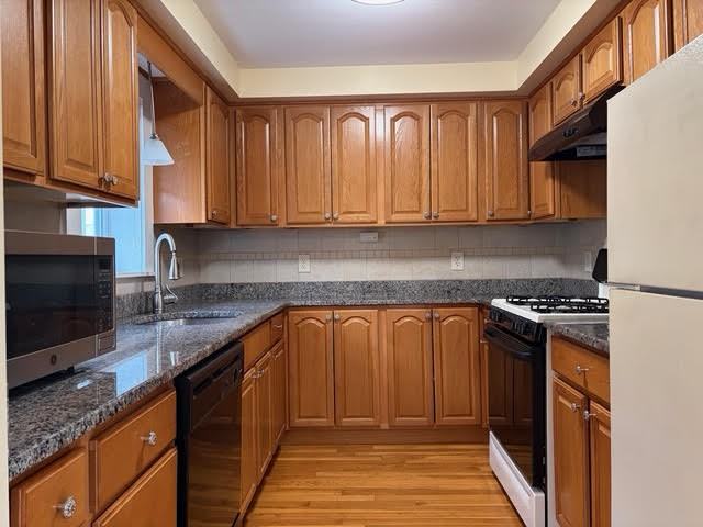 Trowbridge St #A - Photo 7 of 14