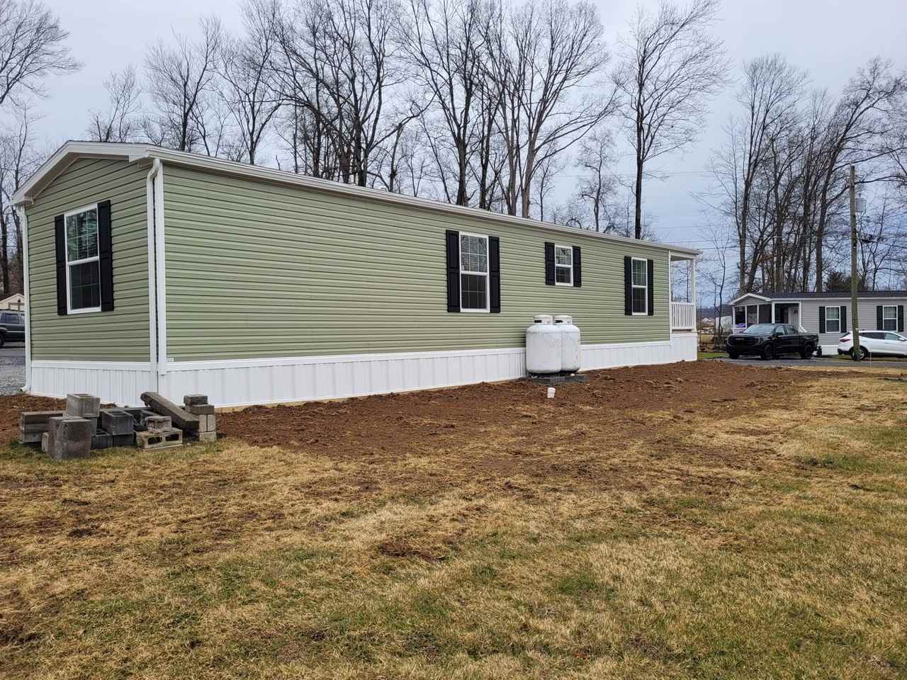 551 Lauschtown Rd - Photo 3 of 24