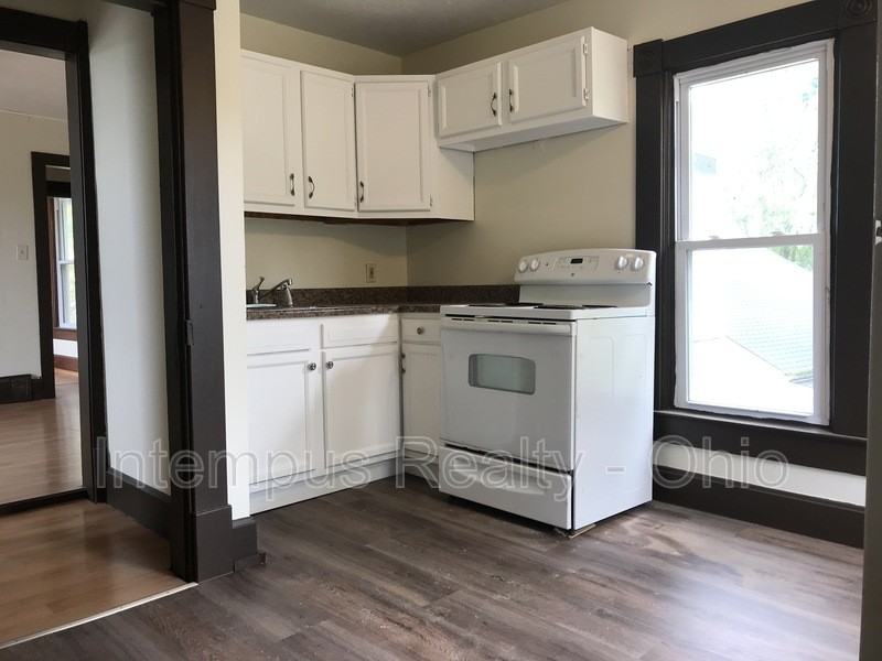 236 E William St #2 - Photo 3 of 35