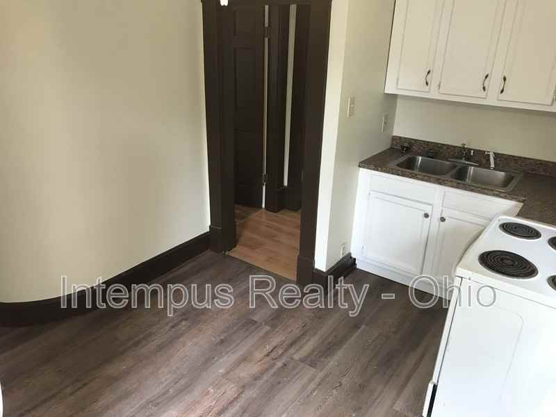 236 E William St #2 - Photo 4 of 35