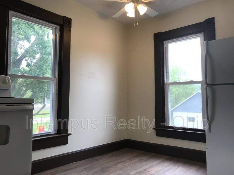 236 E William St #2 - Photo 6 of 35