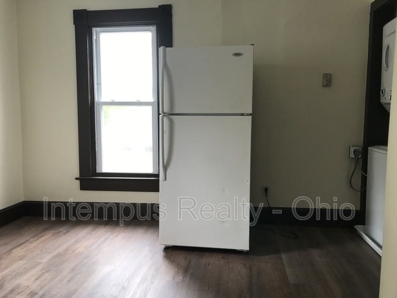 236 E William St #2 - Photo 7 of 35