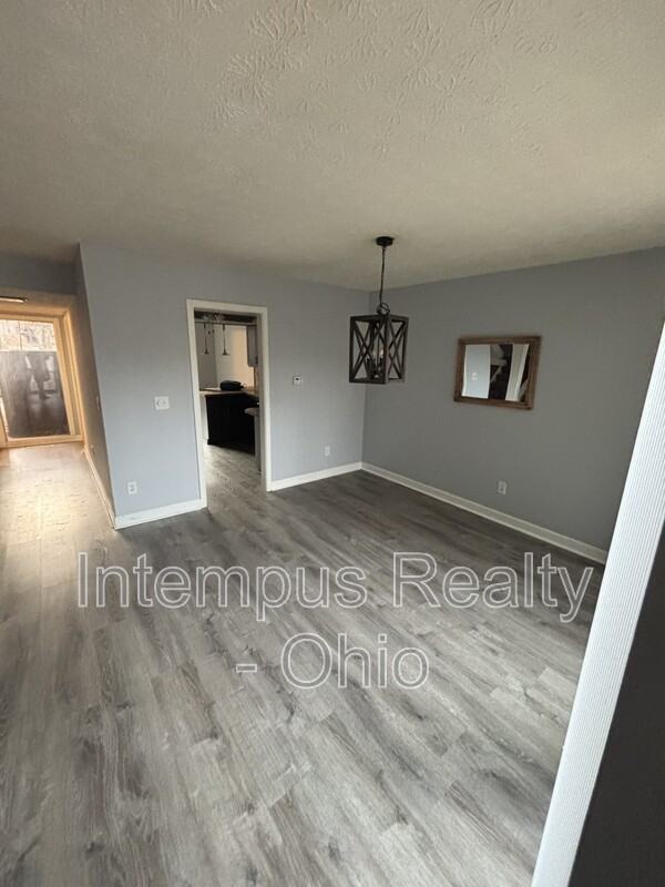 4994 Wintersong Ln #7 - Photo 6 of 40