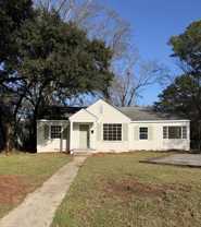 562 Woodbury Rd - Photo 1 of 1