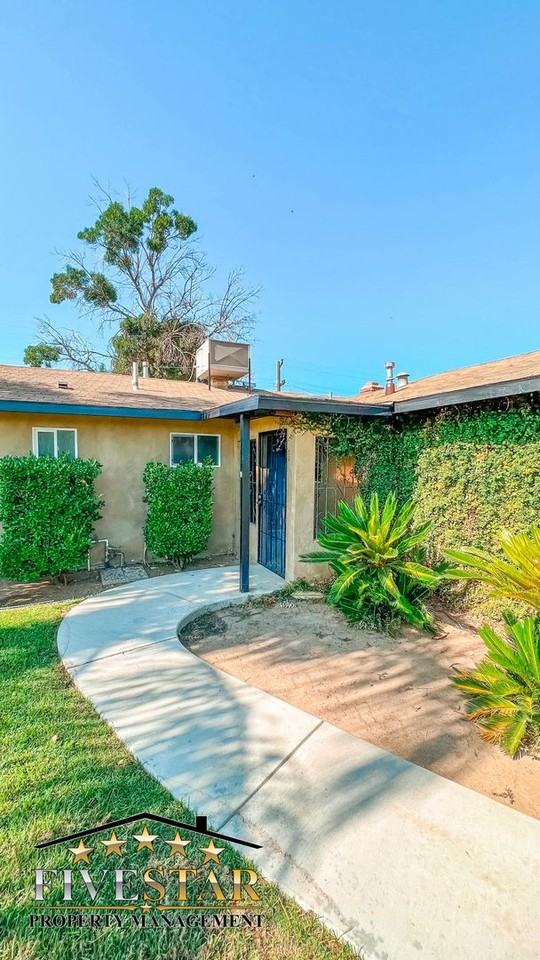 3311 Camellia Dr - Photo 2 of 23