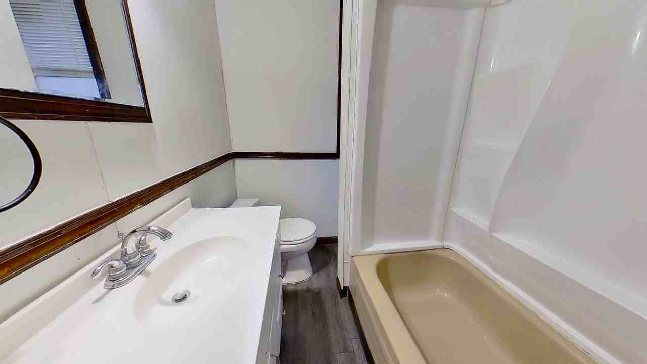 1315 N George St - Photo 7 of 12