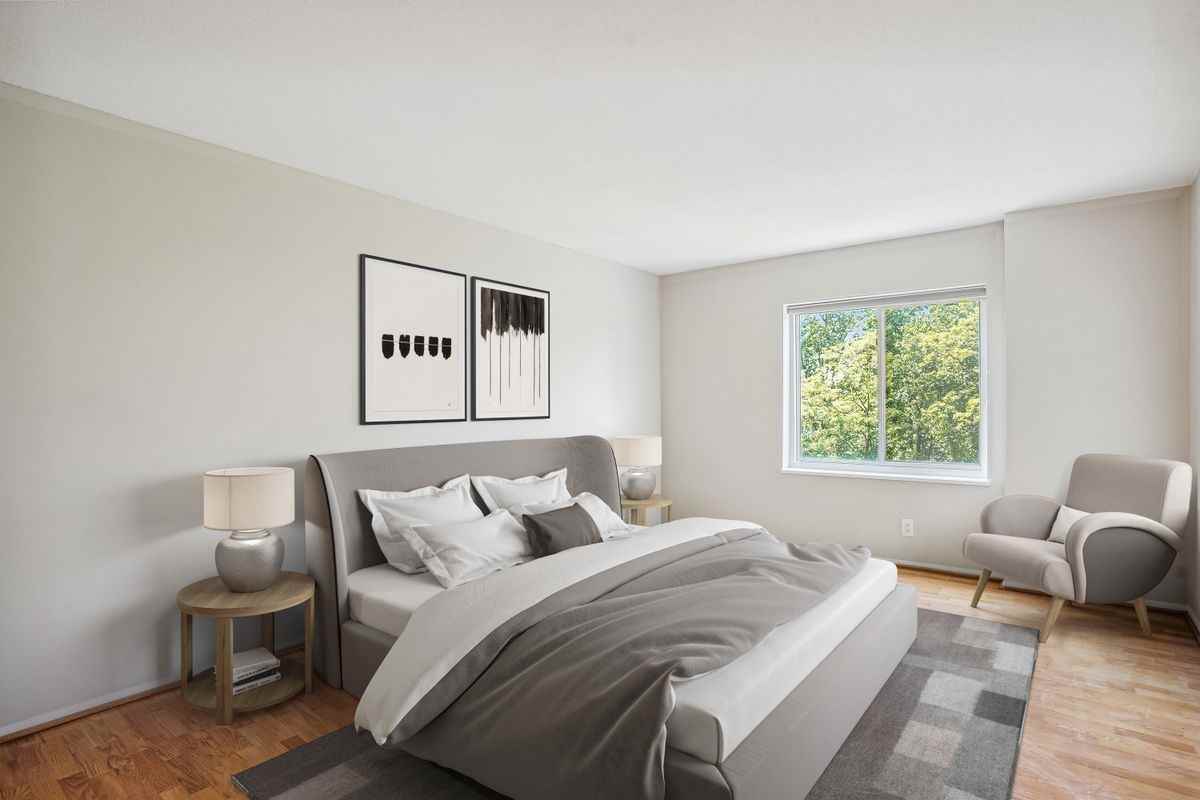 8370 Greensboro Dr ##518 - Photo 3 of 19