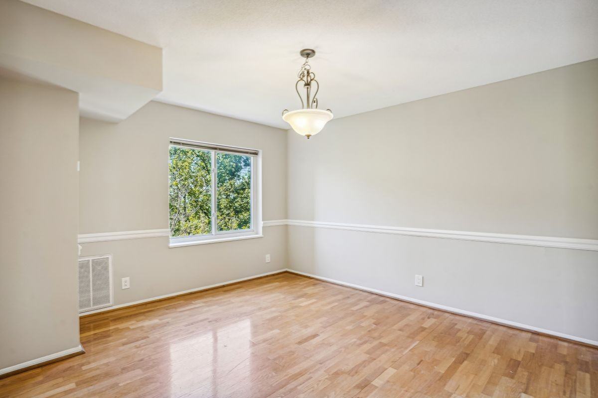 8370 Greensboro Dr ##518 - Photo 4 of 19