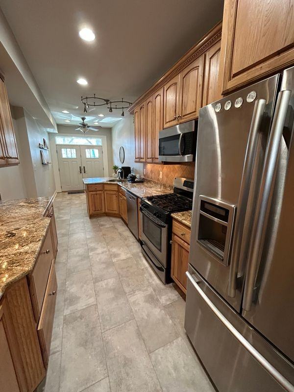 409 E Fort Ave - Photo 6 of 37