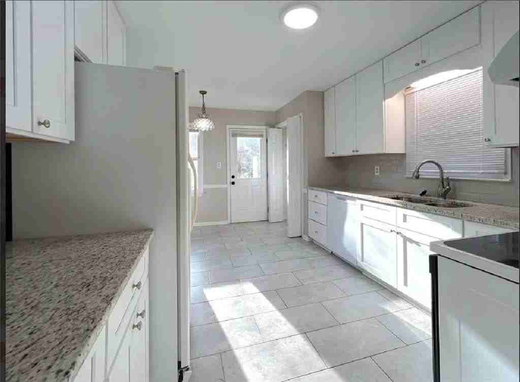 3110 Skyridge Ct - Photo 7 of 18