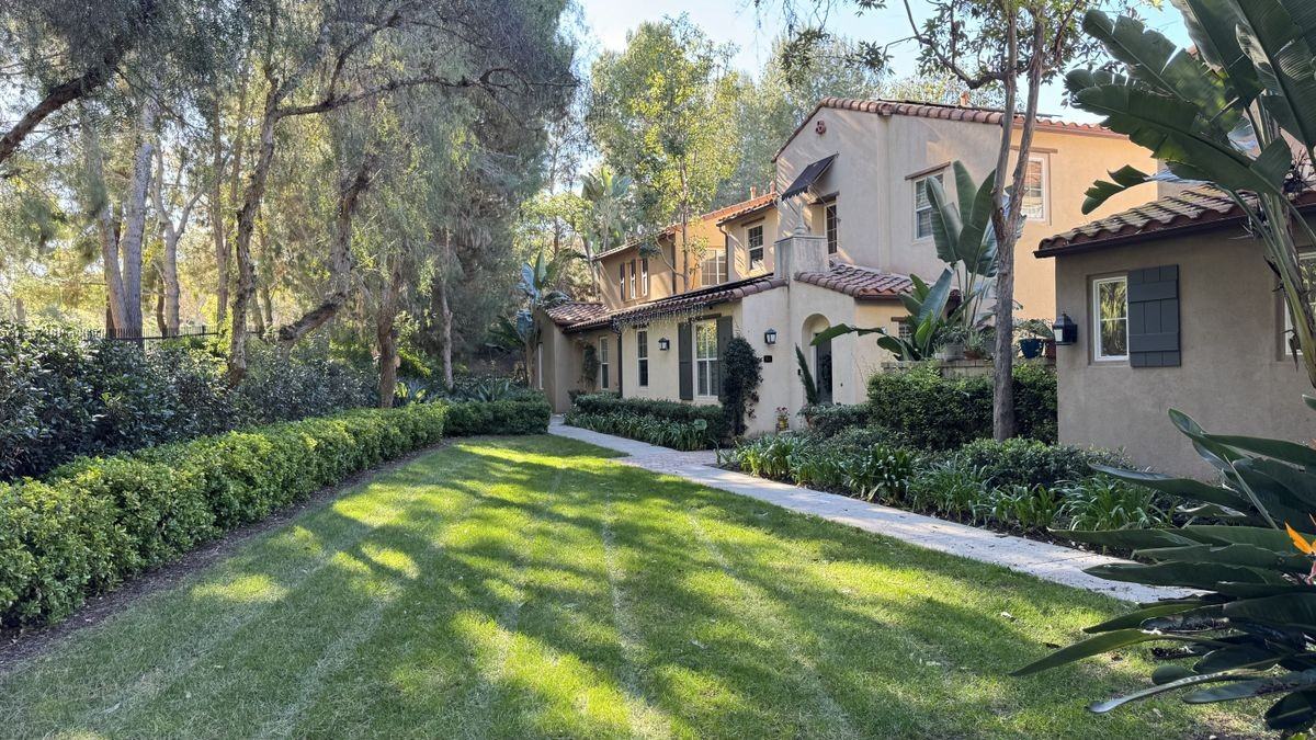 98 Windchime - Photo 4 of 33