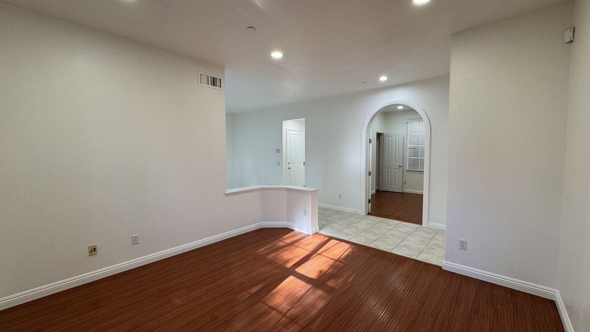 98 Windchime - Photo 7 of 33