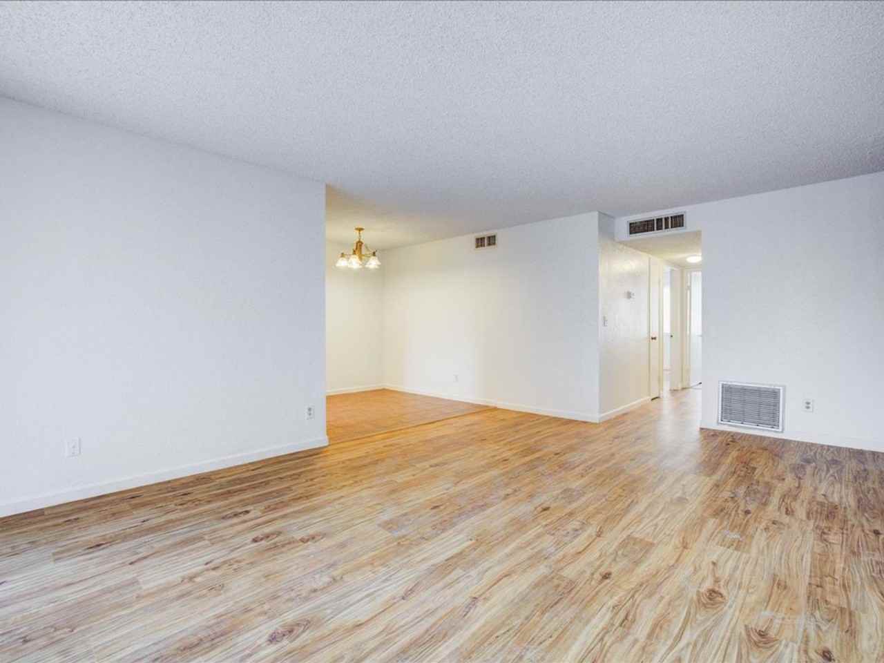 820 S Langley Ave #103 - Photo 4 of 21