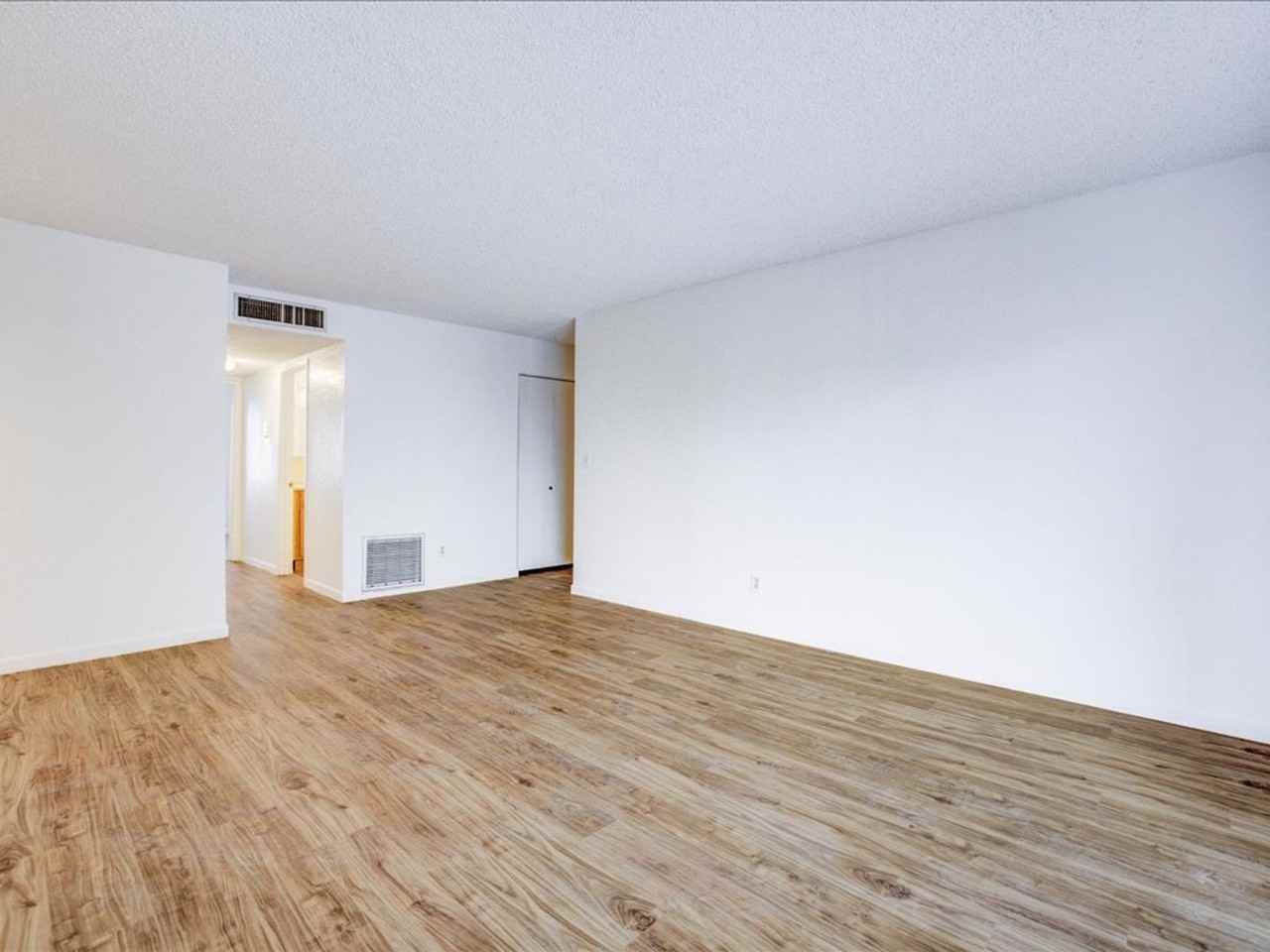 820 S Langley Ave #103 - Photo 5 of 21