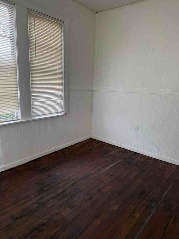 2210 18th St - Photo 5 of 13