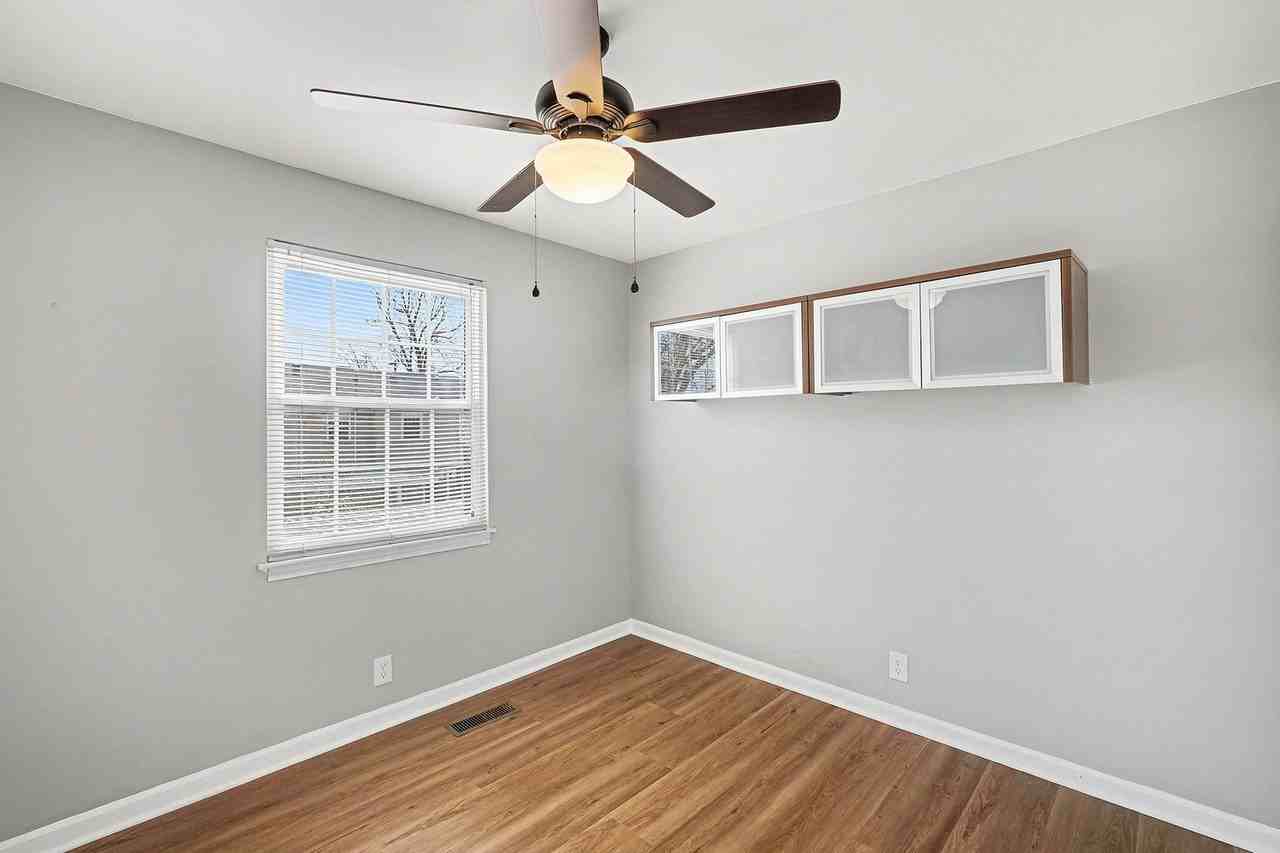 1011 Murfreesboro Rd - Photo 7 of 19