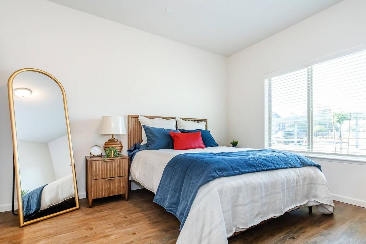 Broadstone Place - Photo 5 of 16