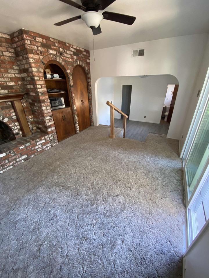 1409 W Guava Ave - Photo 2 of 3