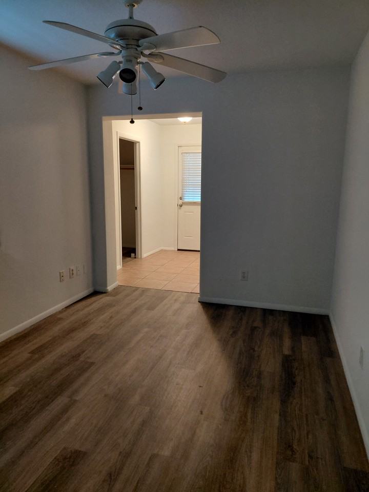 1943 S Alta Vista Cir - Photo 5 of 10