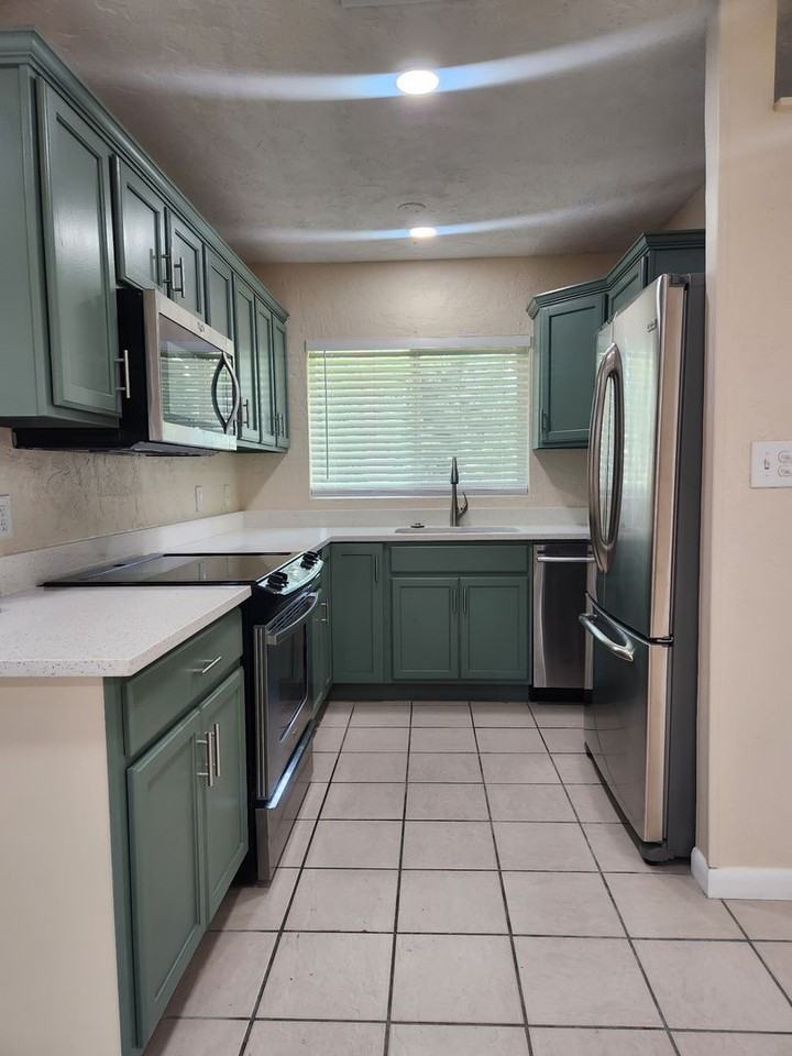 3008 36th Ave W - Photo 3 of 9