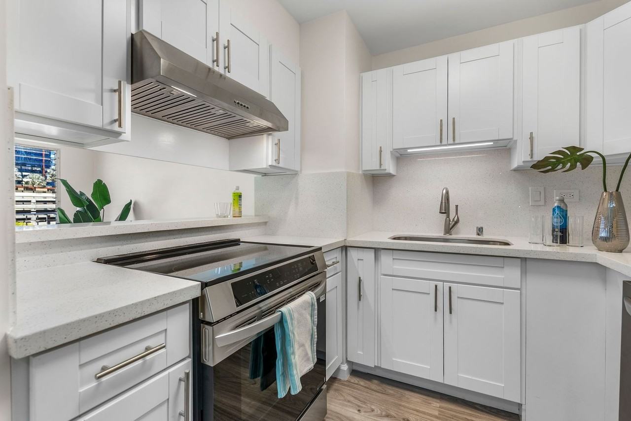 731 Amana St #703 - Photo 2 of 50