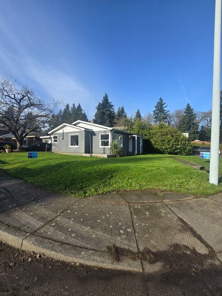 3955 Liberty Rd S - Photo 2 of 30