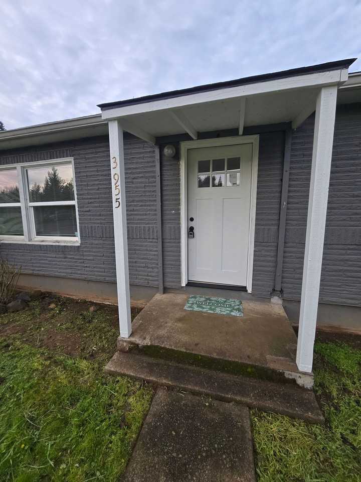 3955 Liberty Rd S - Photo 4 of 30