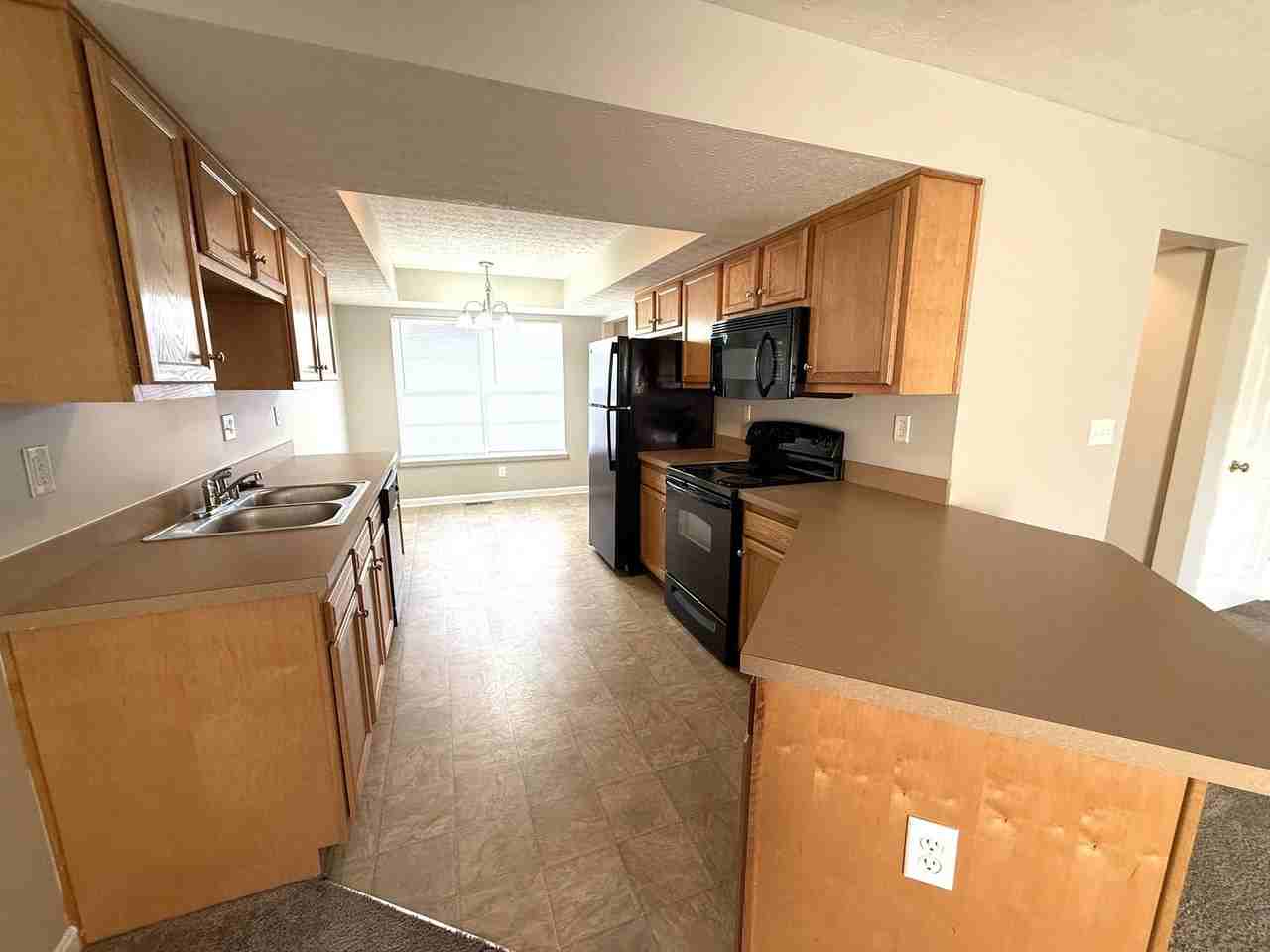 12812 Lost Hill Walk - Photo 5 of 19