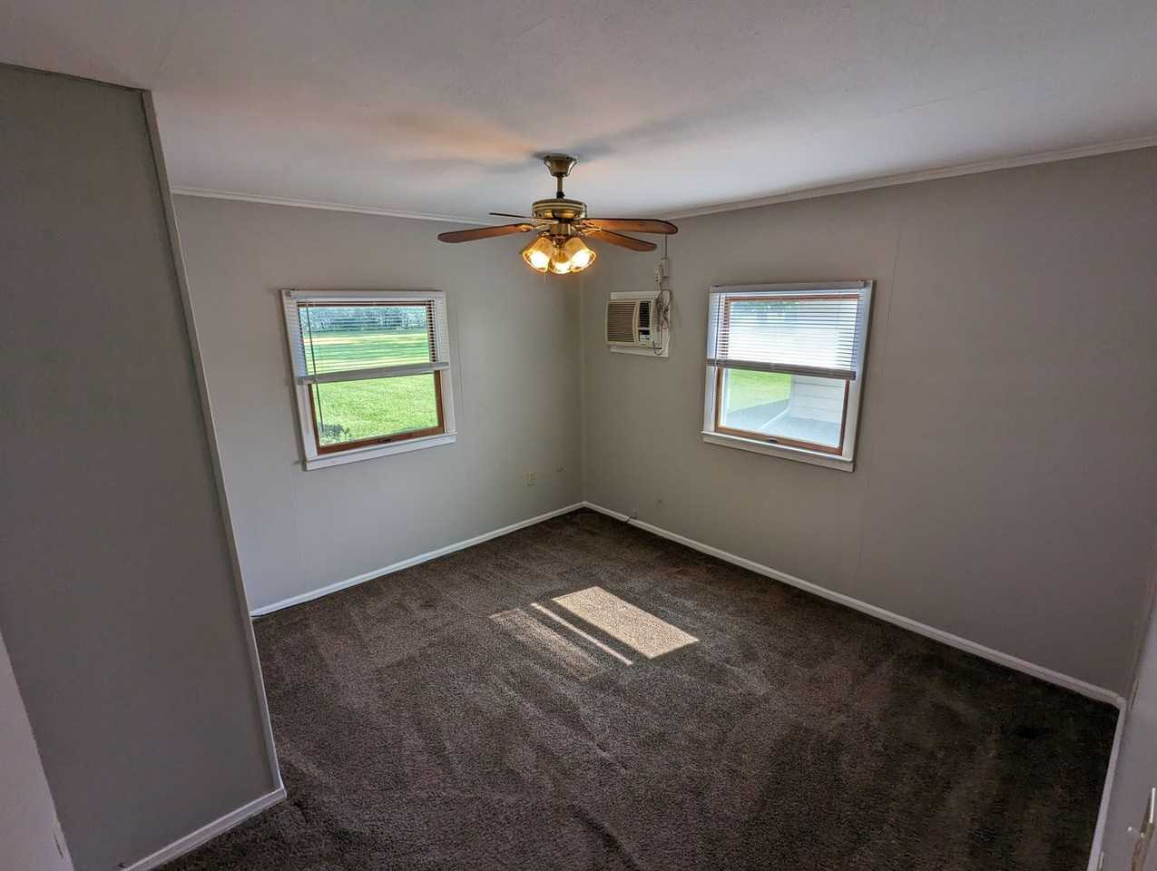 634 Hilliard Rd - Photo 7 of 14