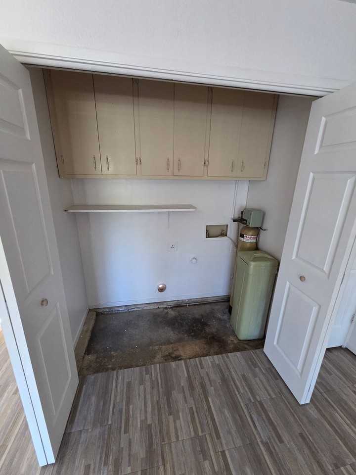 1460 Linden Way - Photo 5 of 15