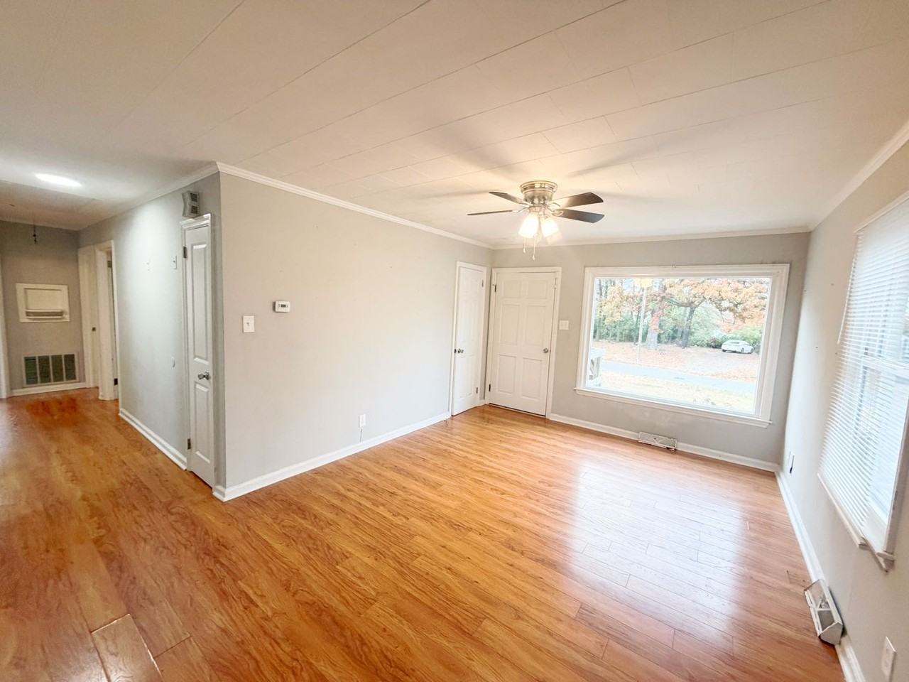 1409 Cedar Ave - Photo 3 of 14