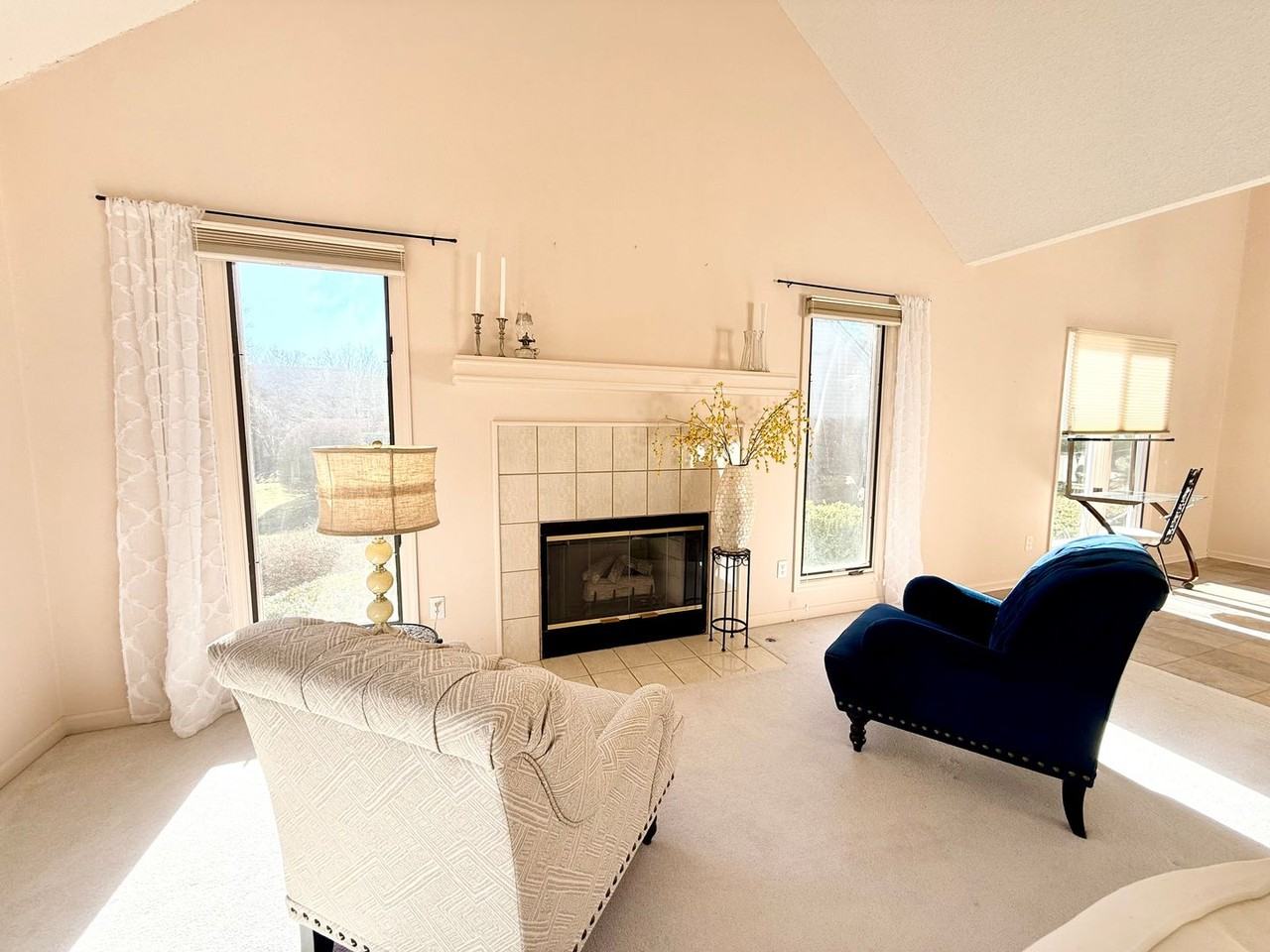 104 Highview Ln - Photo 3 of 24