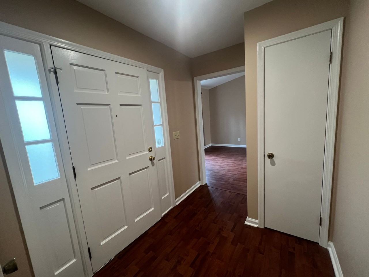 1201 Linton Ct - Photo 3 of 32