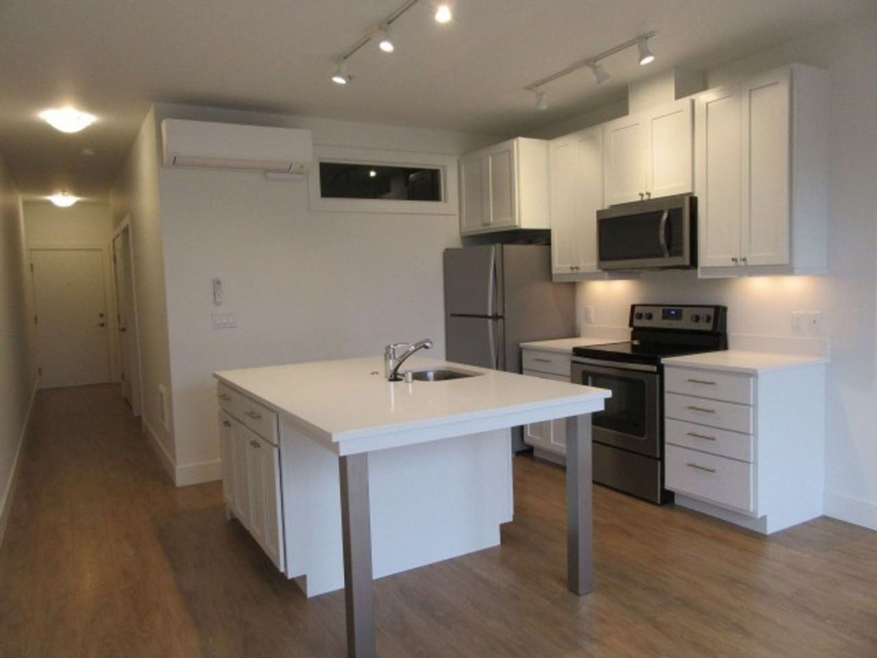 1300 Mckenzie Avenue - Photo 4 of 35