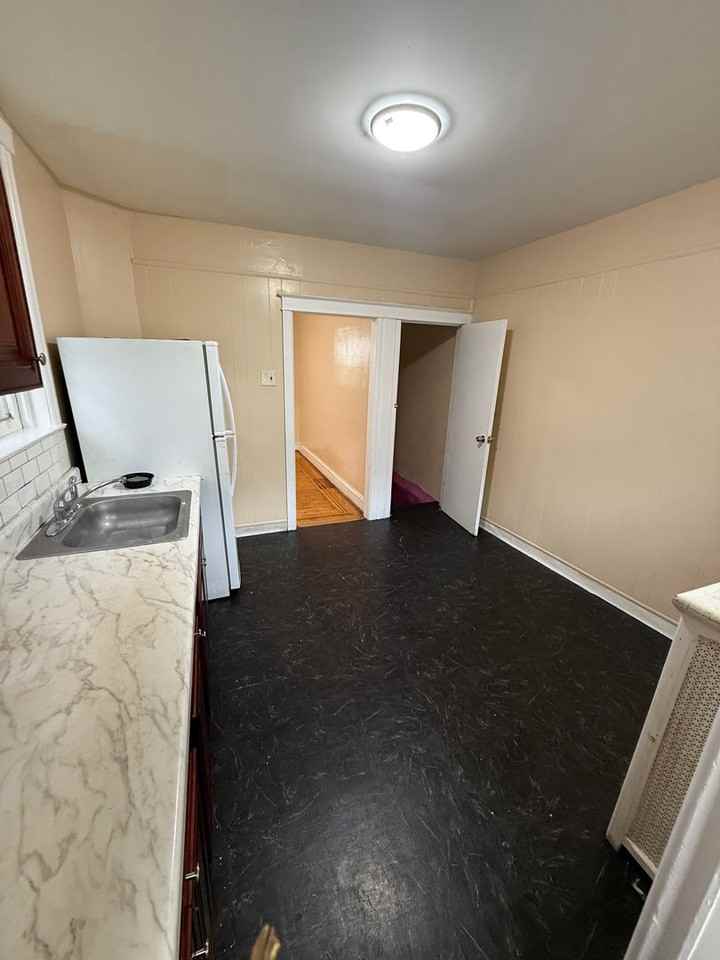 6030 N American St - Photo 7 of 16