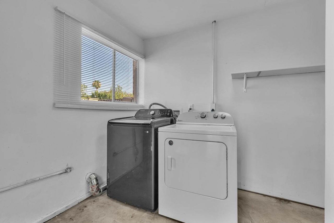 3306 S Mcallister Ave - Photo 6 of 46