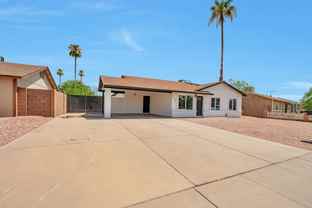 906 W Colgate Dr - Photo 1 of 1