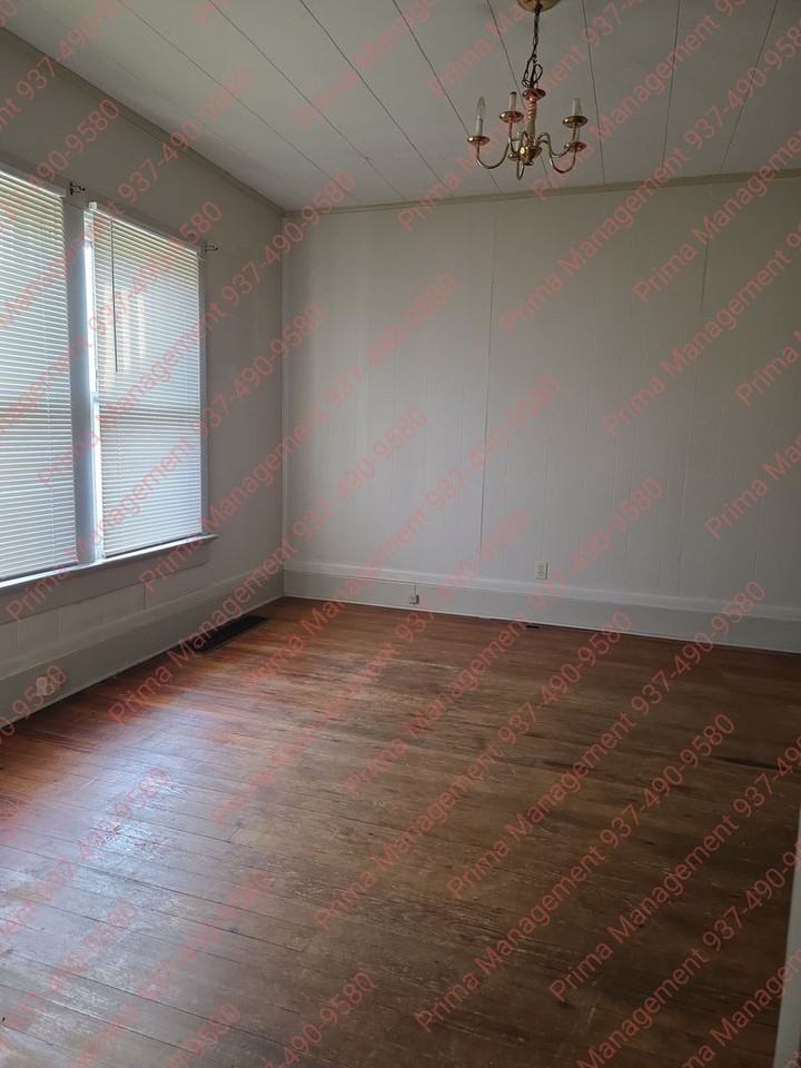 275 Indiana Ave - Photo 3 of 17