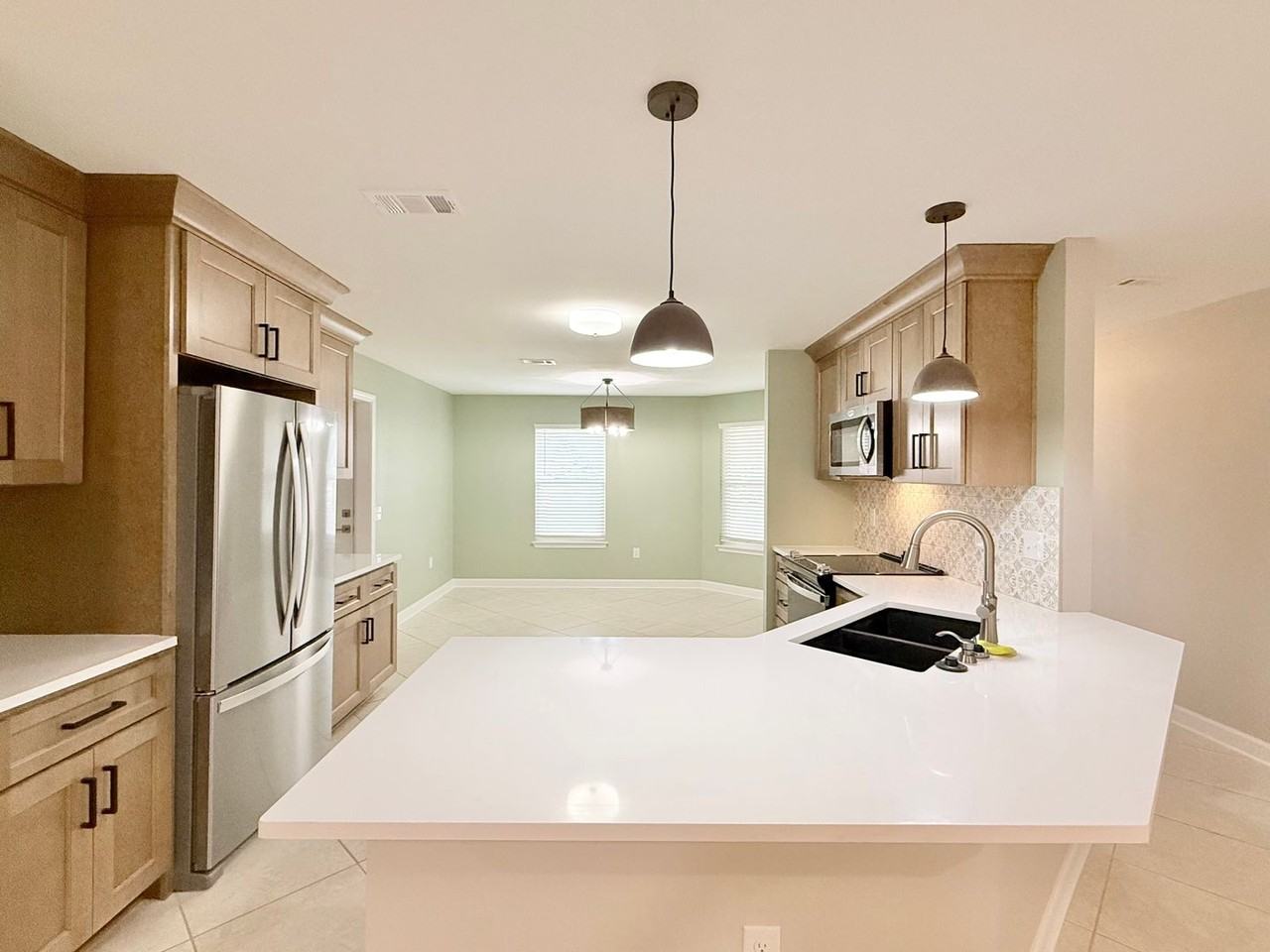 3552 S Hampton Way - Photo 4 of 18