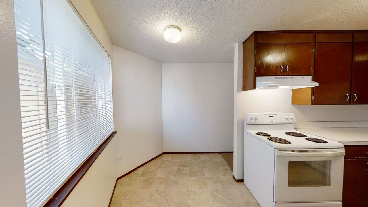 WASHINGTON TERRACE - Photo 6 of 36