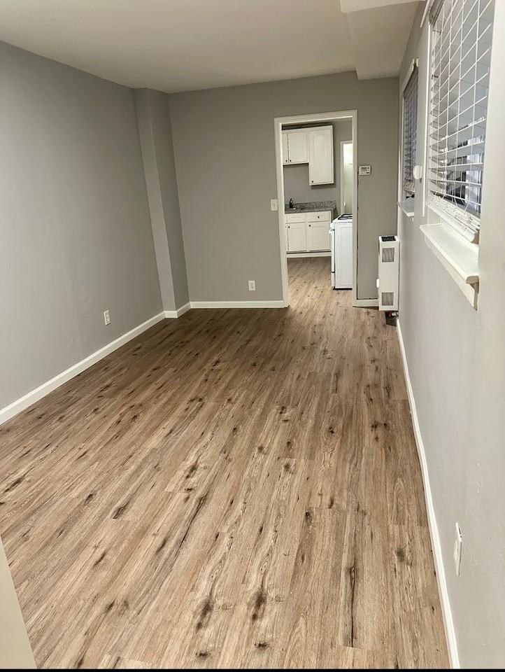 375&385&395 S 4th Street - 395-06 #395-06 - Photo 3 of 4