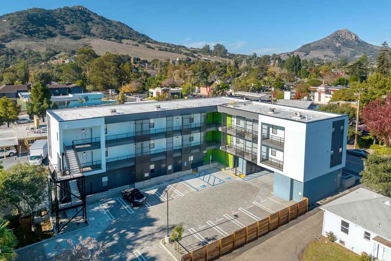 Montalban Student Housing Apartments - Photo 6 of 32