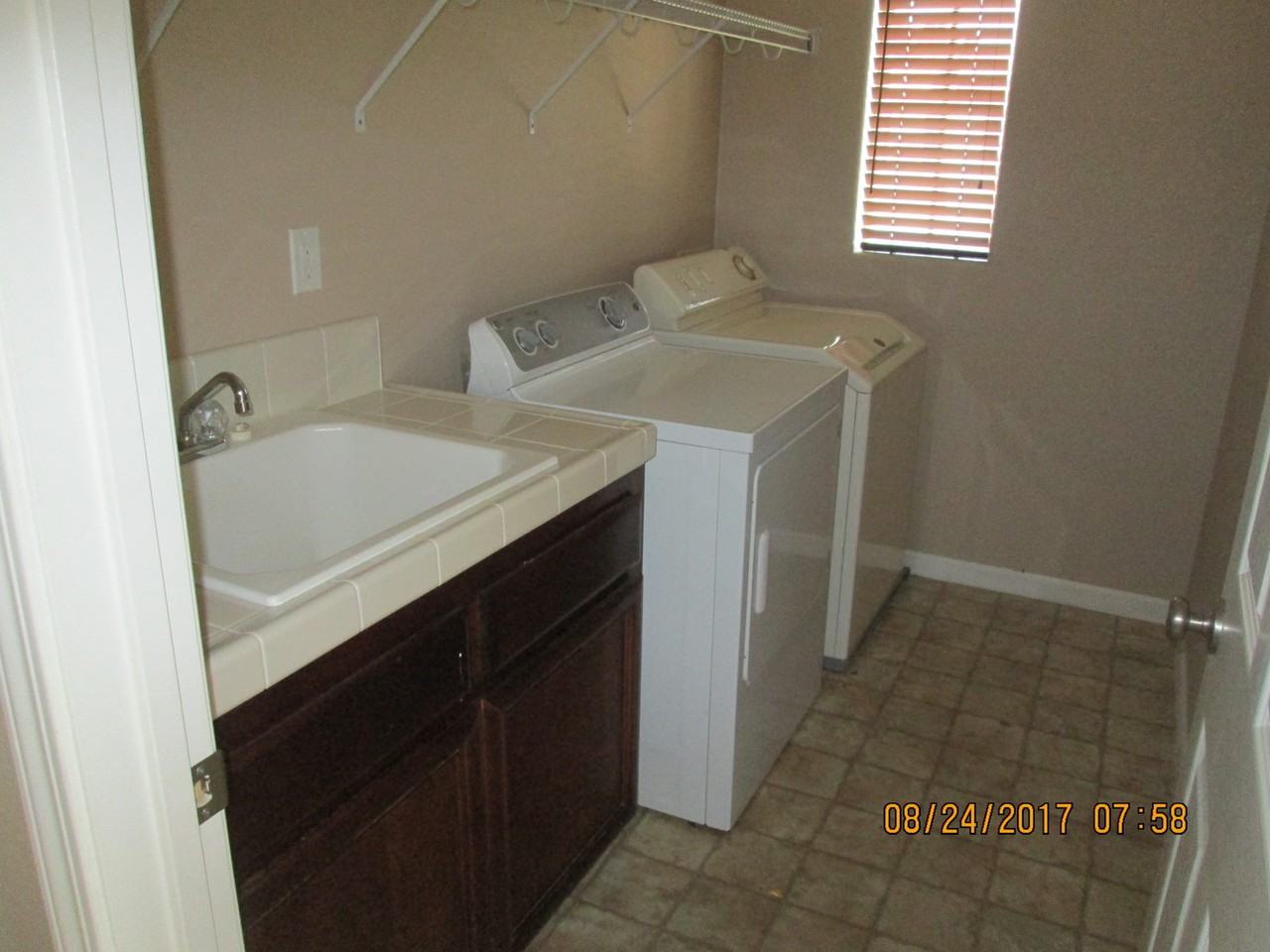 501 Candela Cir - Photo 7 of 13