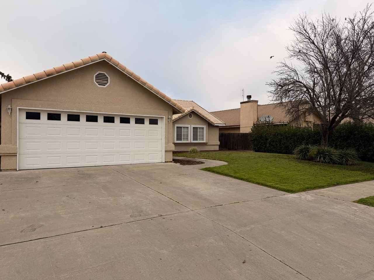 1543 Ponderosa St - Photo 2 of 20