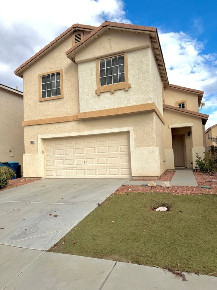 8824 Rambling Rock Ct - Photo 2 of 35